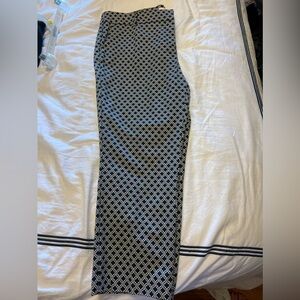 Dalia Size 14 Navy White quatrefoil capri cropped pants EUC